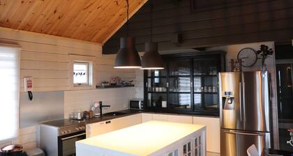 Luxury Cabin with hot tub, sauna, pool table, table tennis and stunning views.