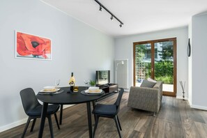 Interior - Maratońska 3A Poznań | Studio with Terrace | Close to MTP | Stay for Two | Business Trip (Poznan)