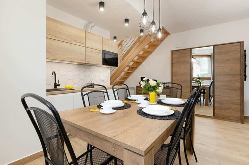 Zielona 11 Międzywodzie | Zweistöckige Wohnung in Strandnähe | Parkplatz & Terrasse | Familienurlaub