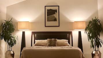 3 chambres, bureau, Wi-Fi gratuit, draps fournis