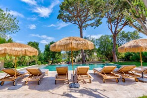 Piscine extérieure, piscine chauffée