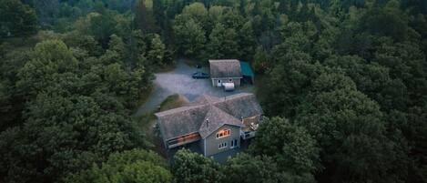 المنشأة من الخارج