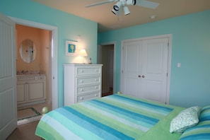 4 habitaciones, tabla de planchar con plancha y wifi gratis