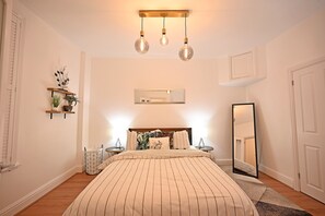 1 chambre, fer et planche à repasser, lit parapluie, Wi-Fi