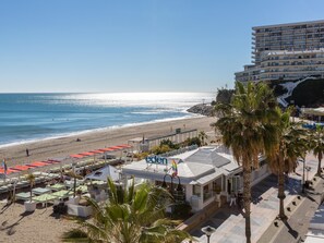 On the beach - SPECTACULAR APARTMENT ON THE SEA, WIFFI, AIR CONDITIONED (Torremolinos)