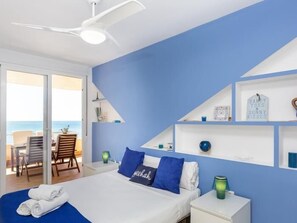 2 bedrooms, iron/ironing board, free WiFi - SPECTACULAR APARTMENT ON THE SEA, WIFFI, AIR CONDITIONED (Torremolinos)