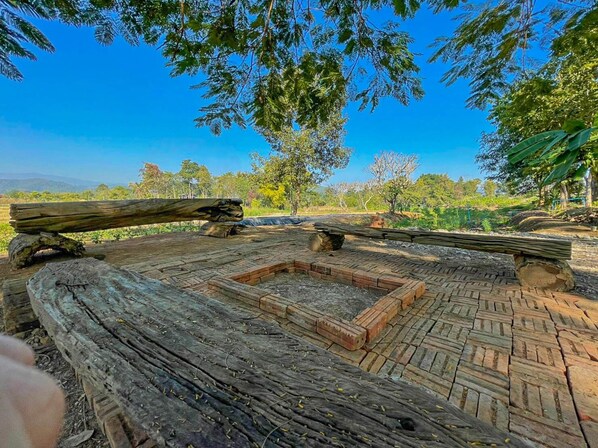 Property grounds - Pa Sak Tong 338, 1BR near Singh Park White Temple (จ.เชียงราย)