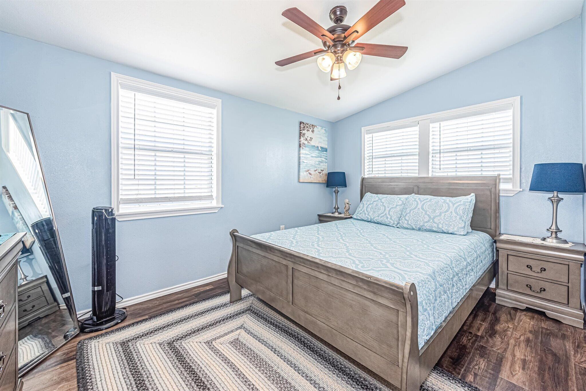 3 bedrooms, desk, iron/ironing board, free WiFi