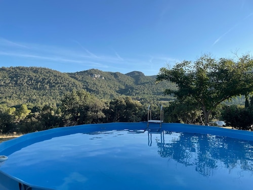 Domaine viticole au calme en pleine nature idéal pour des vacances en famille