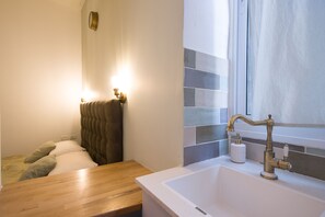 City-Apartment | 1 Schlafzimmer, kostenloses WLAN, Bettwäsche