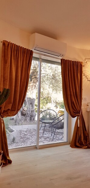 1 Schlafzimmer, Bügeleisen/Bügelbrett, Reisekinderbett, Internetzugang