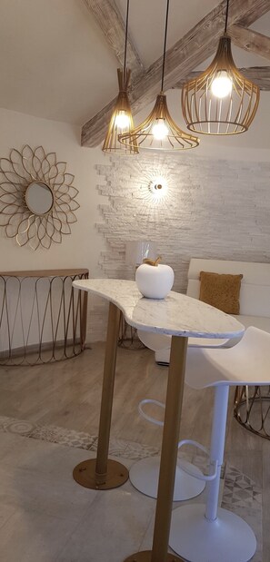 Dining - Studio Indépendant Villa (Mougins)