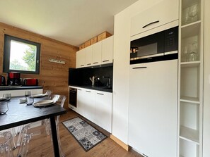 Fridge, microwave, dishwasher