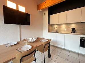 Kühlschrank, Geschirrspüler