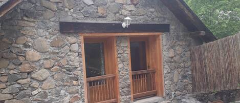 屋外ダイニングエリア