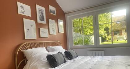 Charming Cottage Near Thoiry Zoo with Private Garden and Modern Amenities