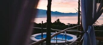 Lovely Cottage With sea Views in Selca, Croatia