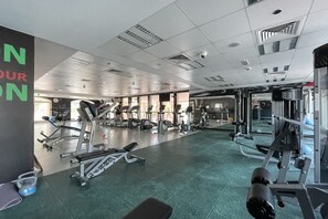 Basic Apartment, Multiple Beds | Fitness facility