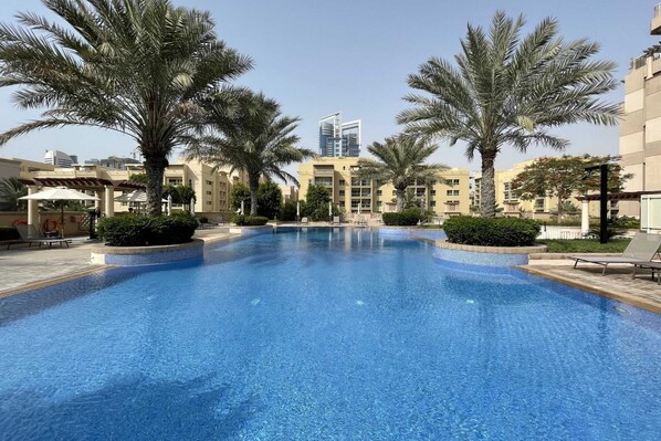 Basic Apartment, Multiple Beds | Pool