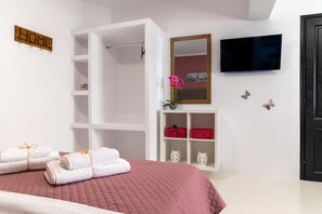 2 chambres, fer et planche à repasser, Wi-Fi gratuit, draps fournis