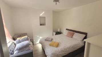 1 Schlafzimmer, kostenloses WLAN, Bettwäsche