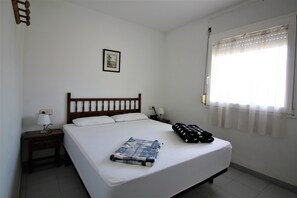 1 bedroom, iron/ironing board