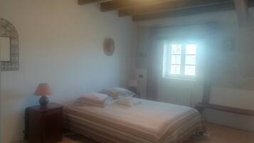 2 chambres, fer et planche Ă repasser, lit parapluie, Wi-Fi gratuit