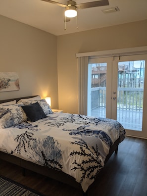 3 bedrooms, desk, iron/ironing board, WiFi
