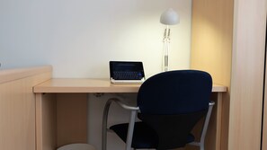 Interior - Your central and comfortable 100 sqm flat in Valencia City. 10 Gigabit internet (Valencia)