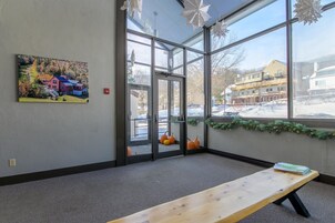 Condo, 1 Bedroom | Interior