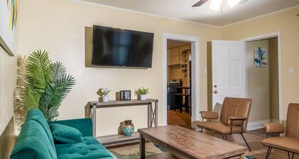 Exquisite Rogers Park 1bd/1bath Apt. Near Evanston