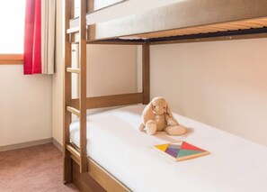 2 bedrooms