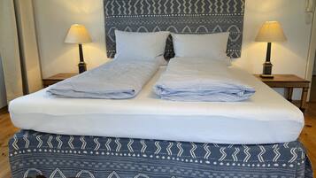 7 Schlafzimmer, Schreibtisch, Bügeleisen/Bügelbrett, kostenloses WLAN