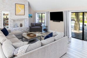 TV, fireplace, offices - Spacious, Pet-Friendly Home  Sea Pines Golf Views (Hilton Head Island)