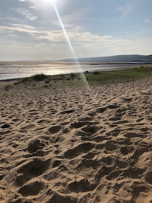 Una playa cerca