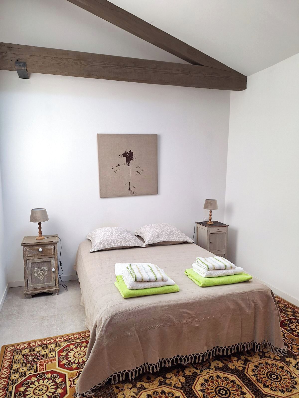 2 chambres, fer et planche à repasser, lit parapluie, Wi-Fi gratuit