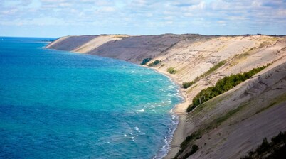Cedar Lodge on Lake Michigan