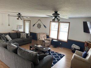 Smart TV, video games