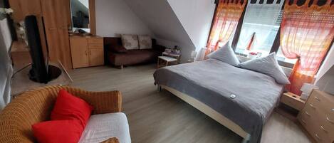 2 habitaciones, tabla de planchar con plancha y wifi gratis
