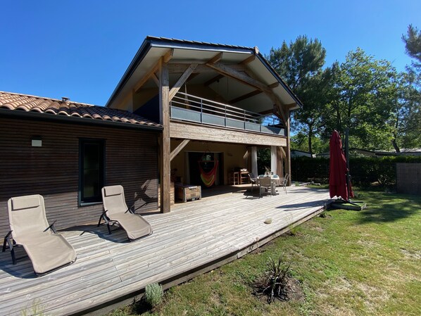 Terrace/patio - Maison à 300m de la Plage, Bardage Bois , Deux Terrasses 6 Couchages (HOURTIN PORT)