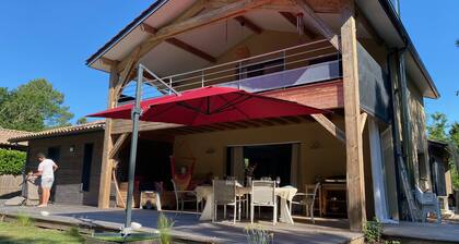 Maison à 300m de la Plage, Bardage Bois , Deux Terrasses 6 Couchages