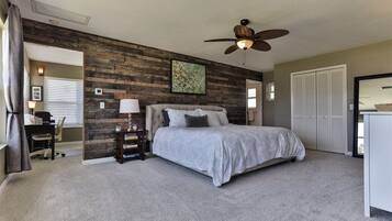 3 bedrooms, in-room safe, desk, iron/ironing board