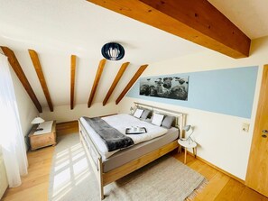 2 chambres, fer et planche à repasser, Wi-Fi gratuit, draps fournis