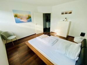 4 Schlafzimmer, kostenloses WLAN, Bettwäsche, Rollstuhlgeeignet