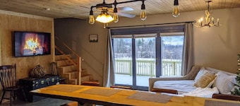 Ski Patrol Cottage at Applebrook - Perfect Mountain Getaway