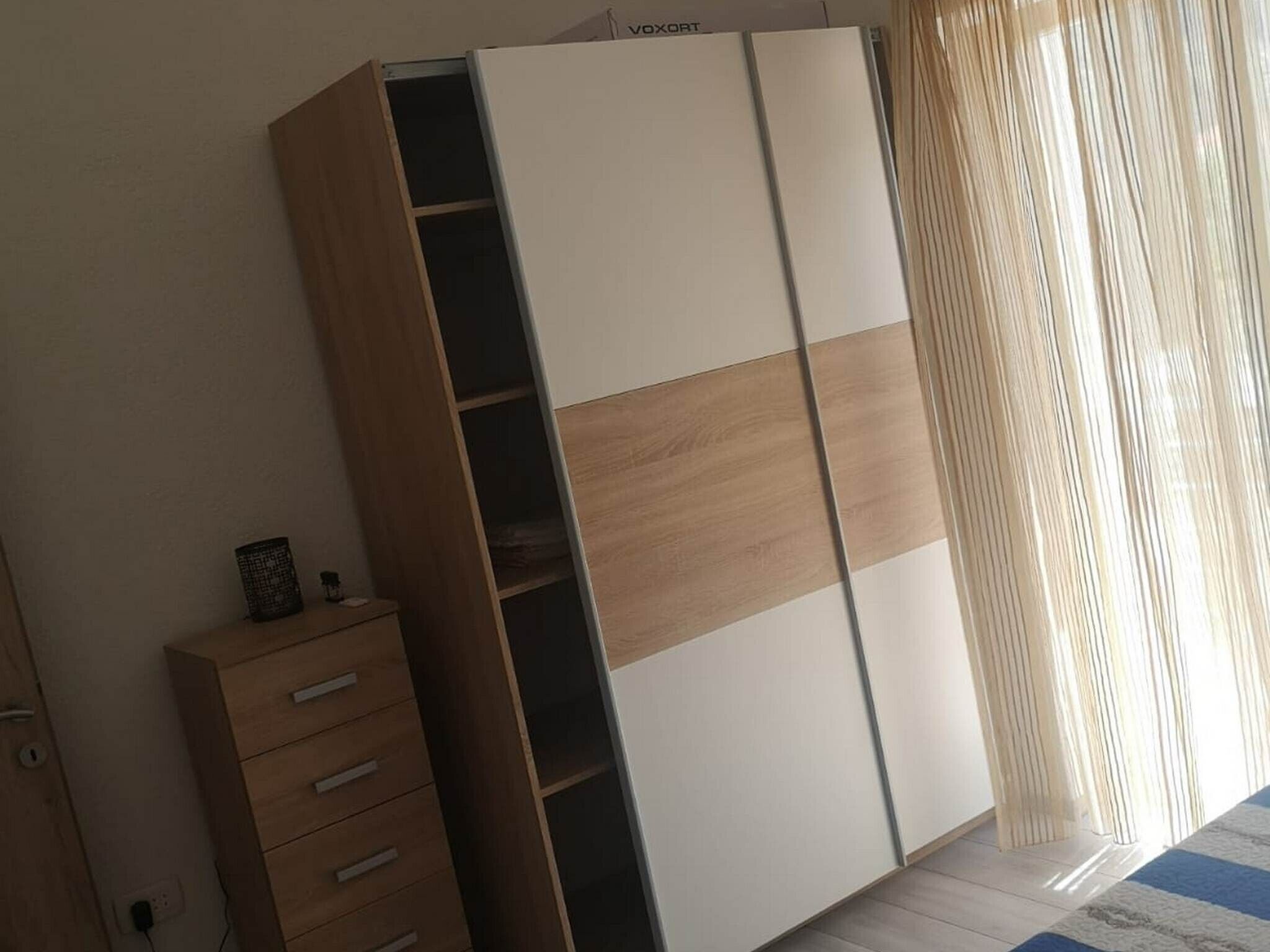 1 bedroom, iron/ironing board, internet, bed sheets