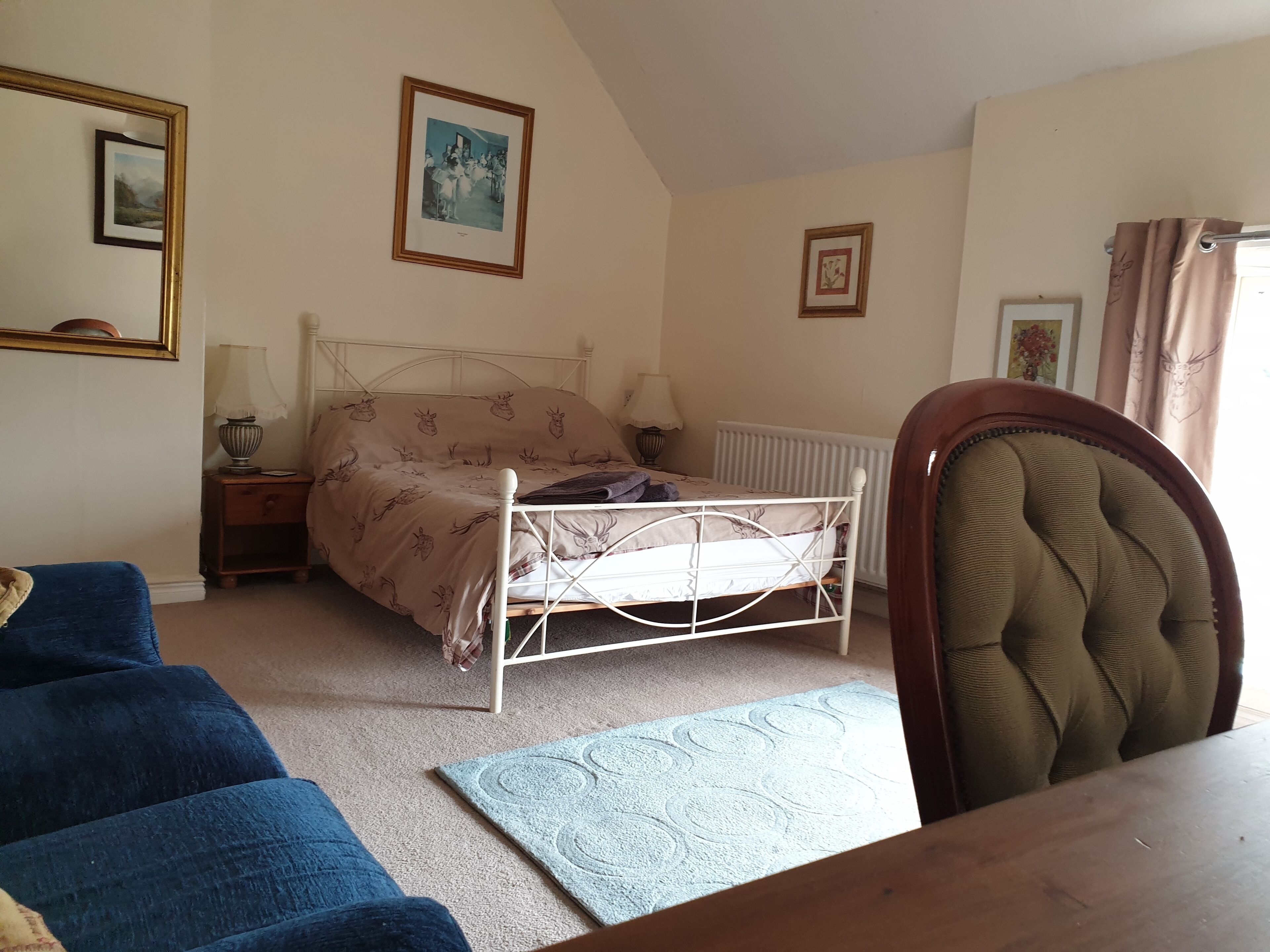 3 chambres, bureau, fer et planche à repasser, Wi-Fi gratuit