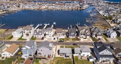 Point Pleasant Beach House, Includes in ground pool steps from the beach!