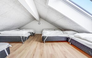 10 slaapkamers, reisbedje, gratis wifi