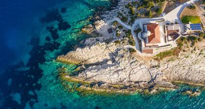 2 bedroom amazing home in Vis